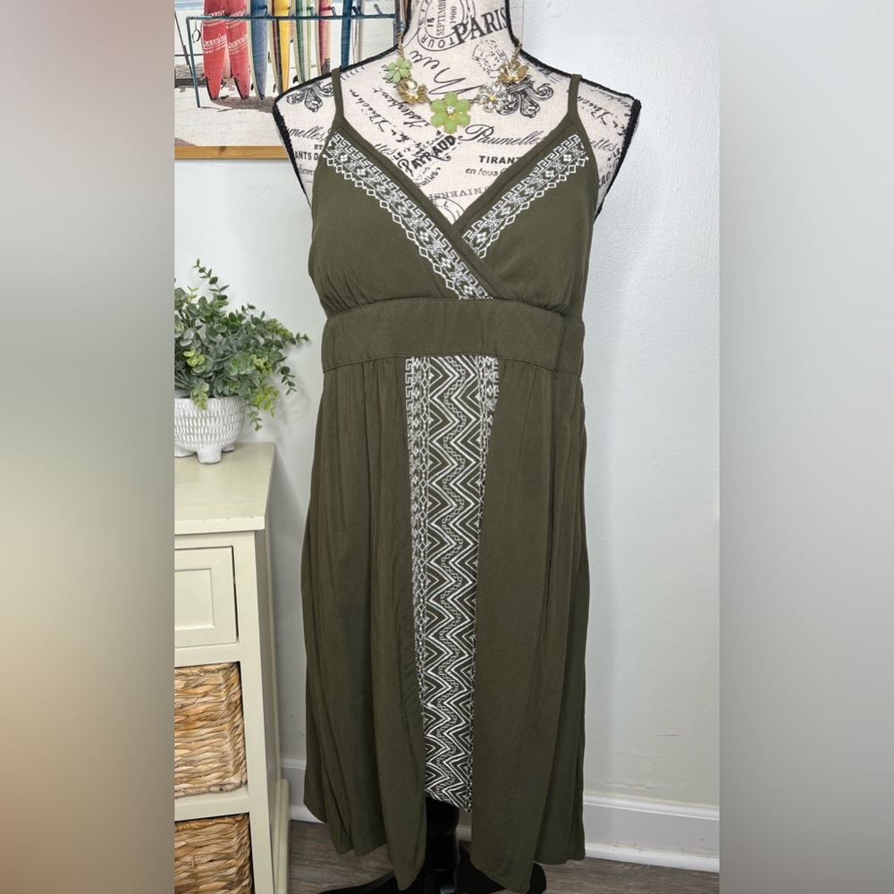 Apt. 9 Embroidery/Smocked Boho Style Dress